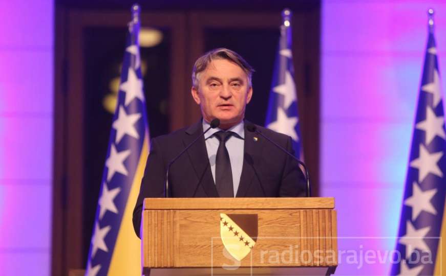 Komšić: Plenković pohvalio dokument kojim se ukidaju domovi naroda, a Dodik prihvatio